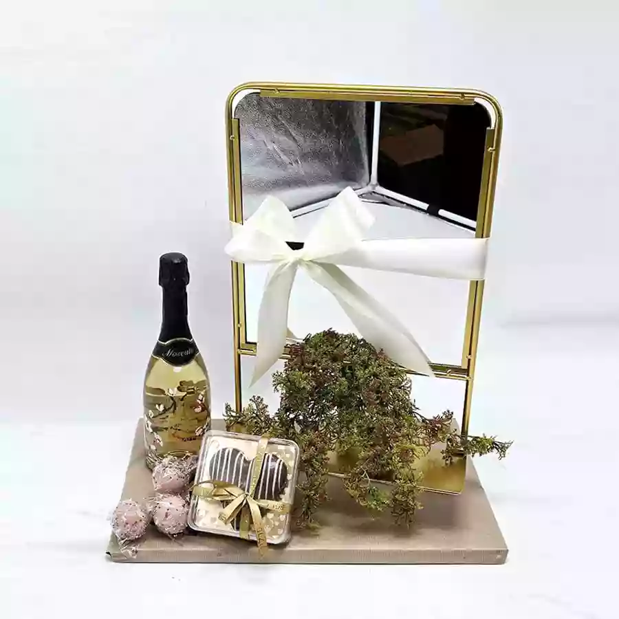 Decorative Mirror Gift Set